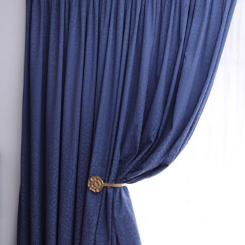 009 (2).1 Curtain with ½ Round Pelmet Pole