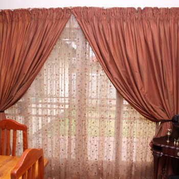 036 Curtains on 'C' Track Rail