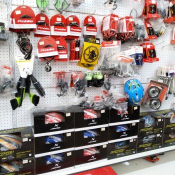 IMG_20190607_132018 Helmets, Locks, Pedals.
