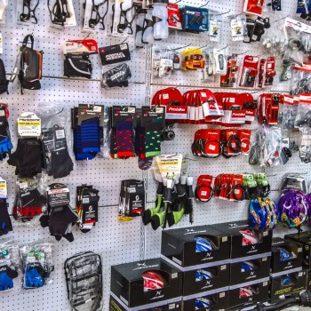 WP_20180815_11_55_13_Rich-2 Water Bottle Holders, Gloves, Socks, Locks, Helmets, Pedals, Cleaners, Lights.